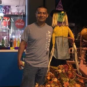 Meet your Posher, Omar